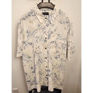 Honolua Surf Co Monogramed White Short Sleeve Button-up Blue Floral Pattern XL